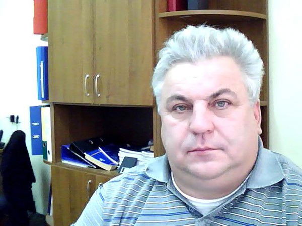 Виталий Попов