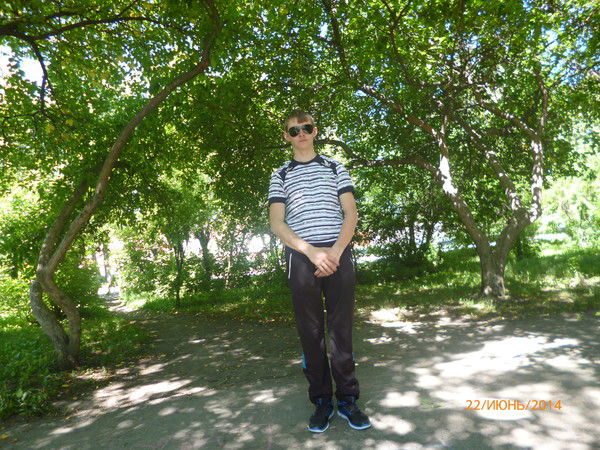 Андрей Вахрушев