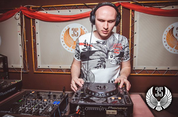 Виктор Громов