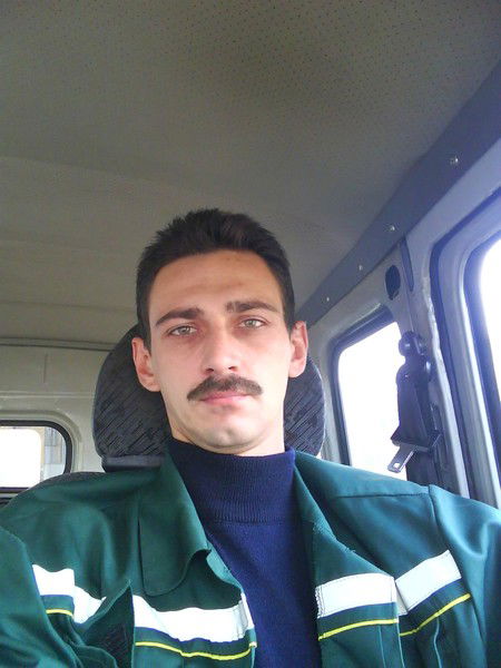 Олег Парастаев