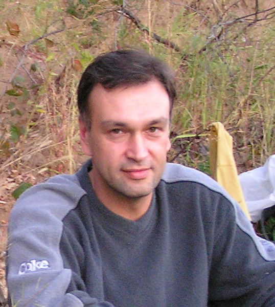 Антон Стариков