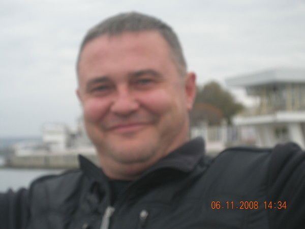 Григорий Томов