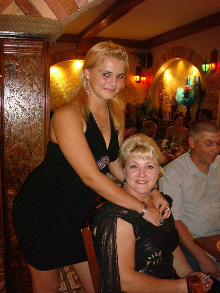 Елена Зипир