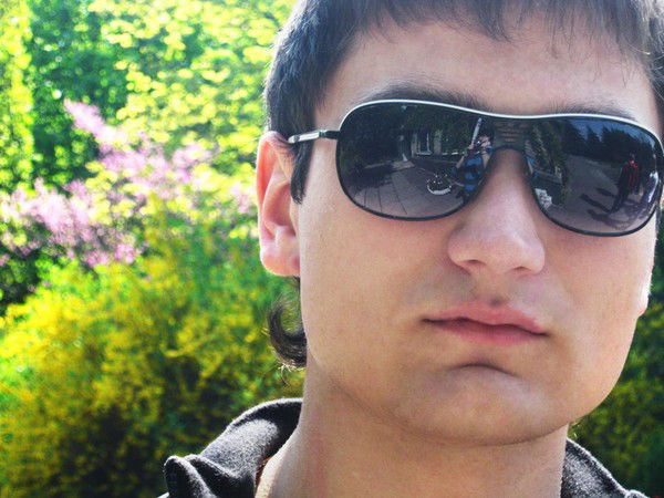 Женя Яловой