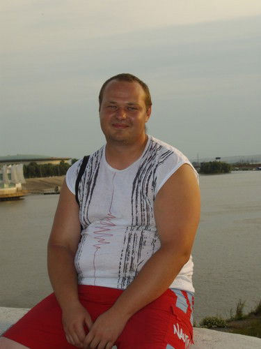 Павел Бобровский