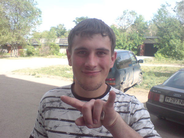 Антон Саврасов