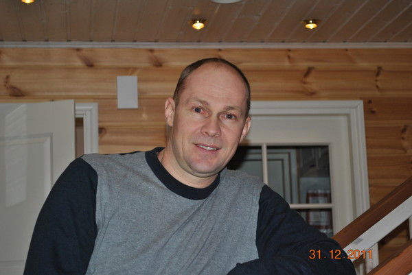 Виктор Папулов