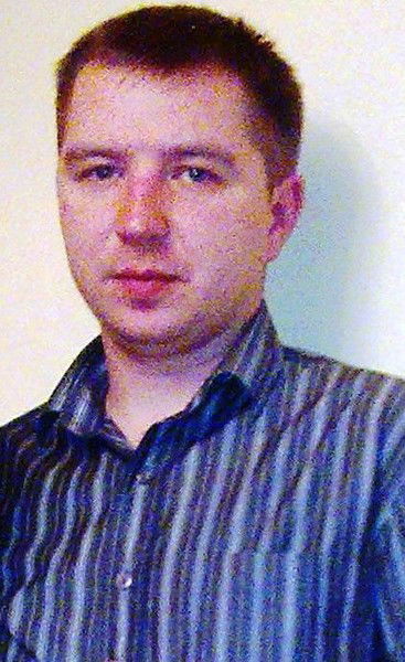 Александр Лапериков