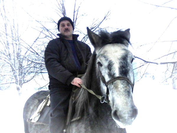 Женя Устинов