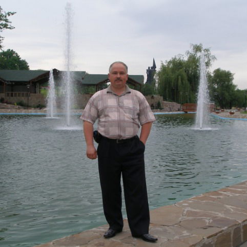 Дмитрий Плющ