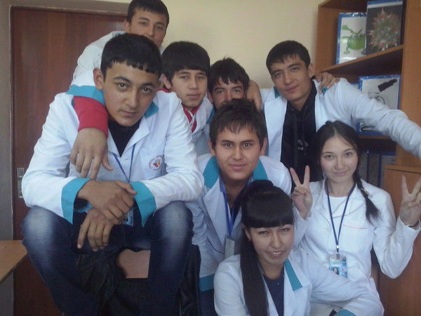 Парень Не Плохой