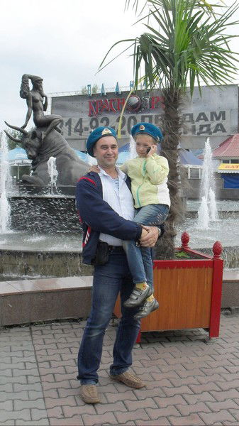 Анатолий Никонов