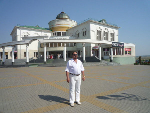 Леонид Иванович Девочкин