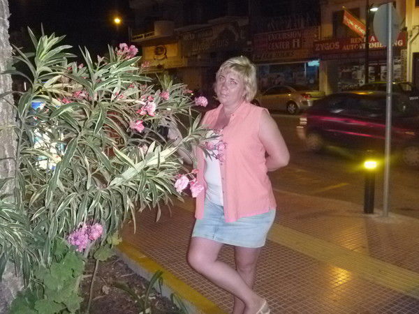 Елена Долгополова