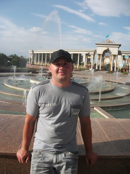 Максим Ерисковский