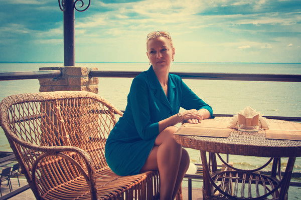 Лариса Меньшикова