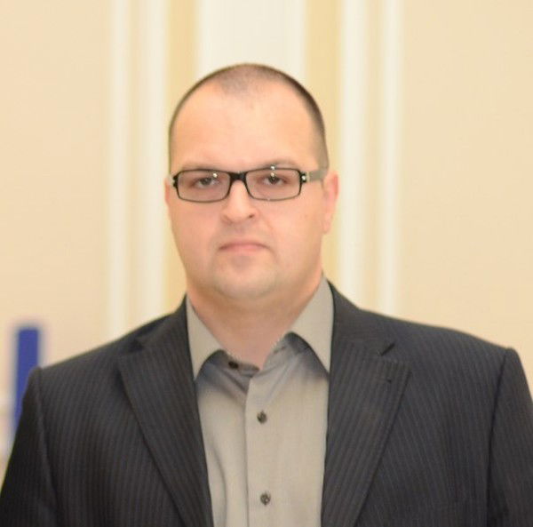 Денис Коновалов