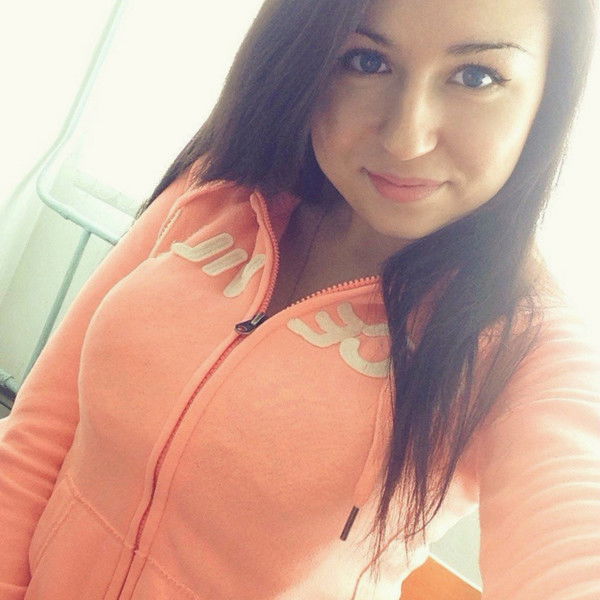 Аня Бошарова