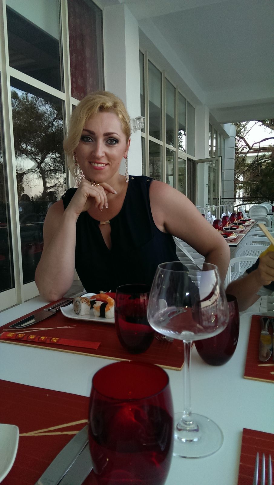 Нелли Вольф