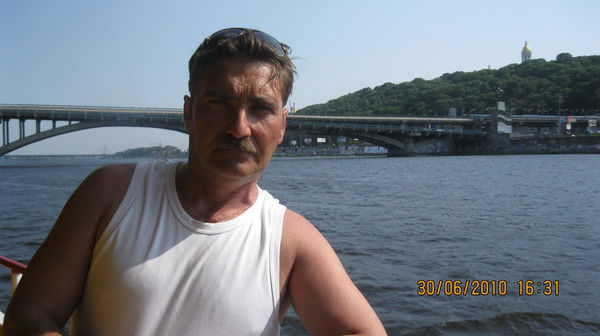 Слава Кириченко