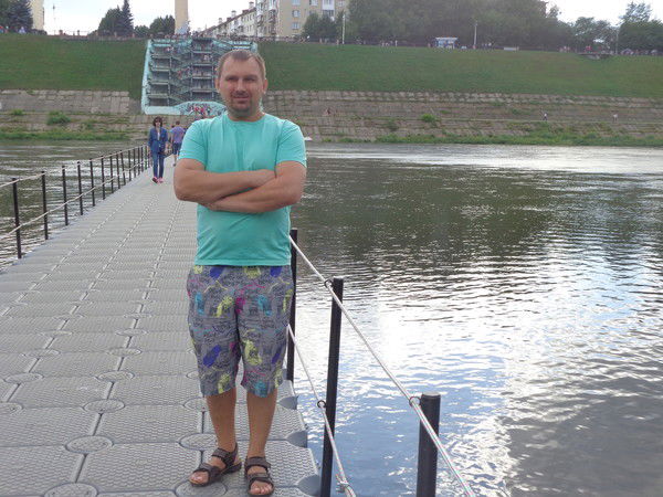 Александр Фирсов