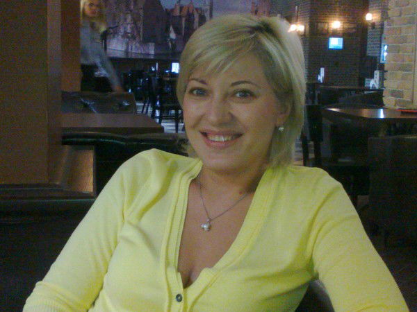 Яна Мовшович