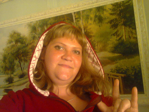 Анютик Популова