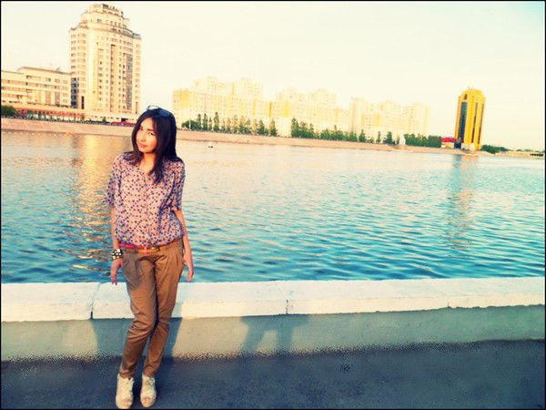 Девушка Которая Любит Рэп))