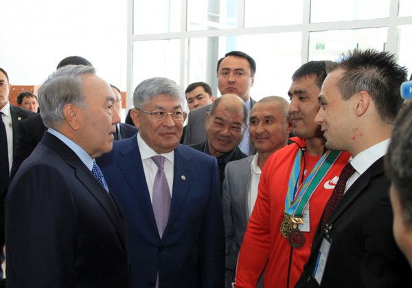 Cырдария Көгалдағы Хоккей Спорттық Клубы