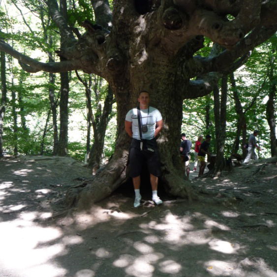 Антон Попарвка