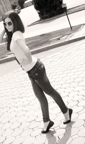 Асель Алихановна