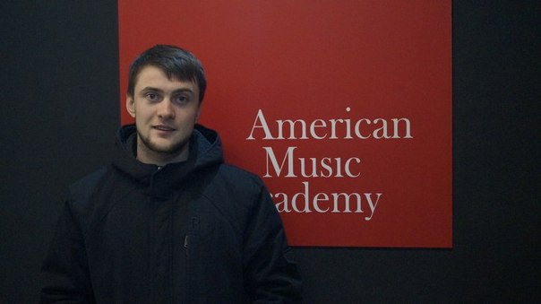 Женя Дроник