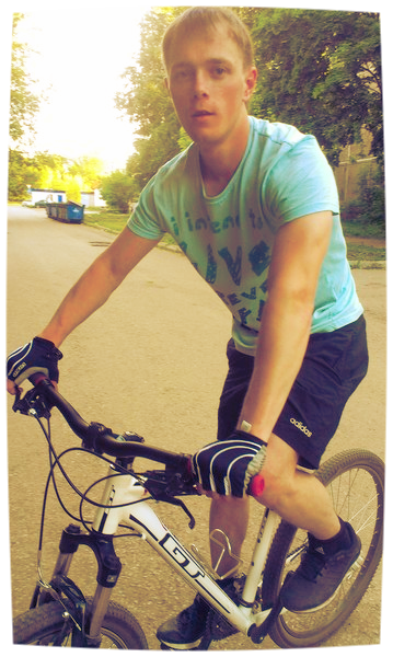 Александр Потураев