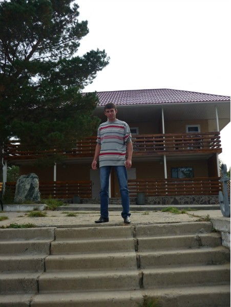 Александр Крутых