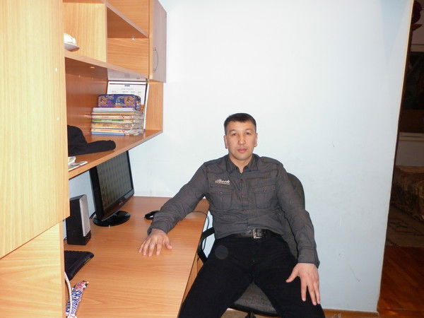 Манат Исембаев