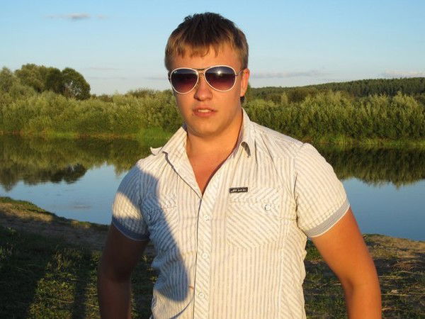 Александр Симонов