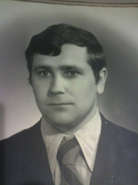 Александр Плющ