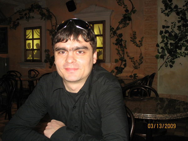 Максим Халыпенко