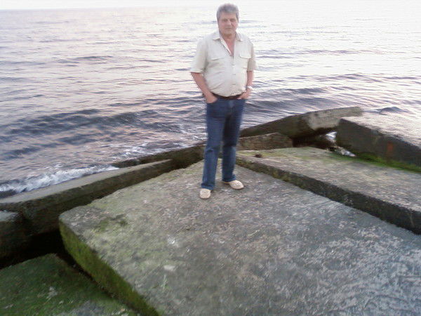 Александр Коленковский