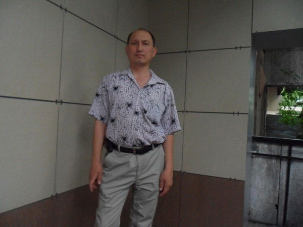 Болат Мухумов