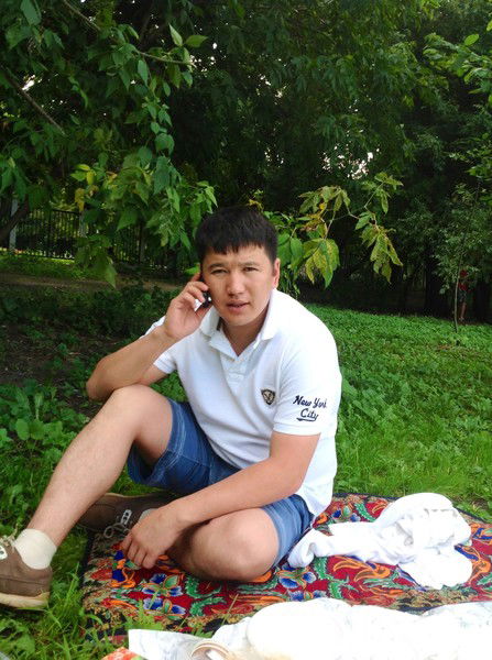 Нургазы Апалаев