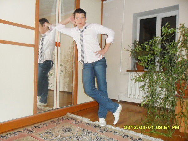 Александр Васильев