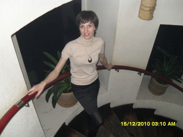 Елена Толстова