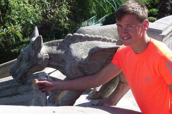 Константин Петинов