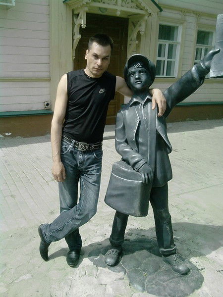 Владимир Романов