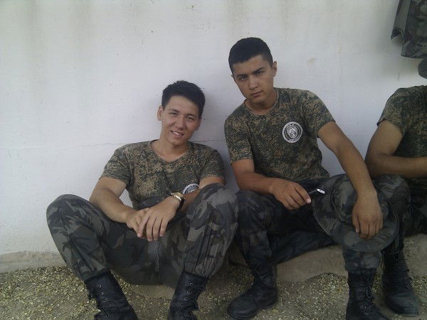 Алишер Ахунов