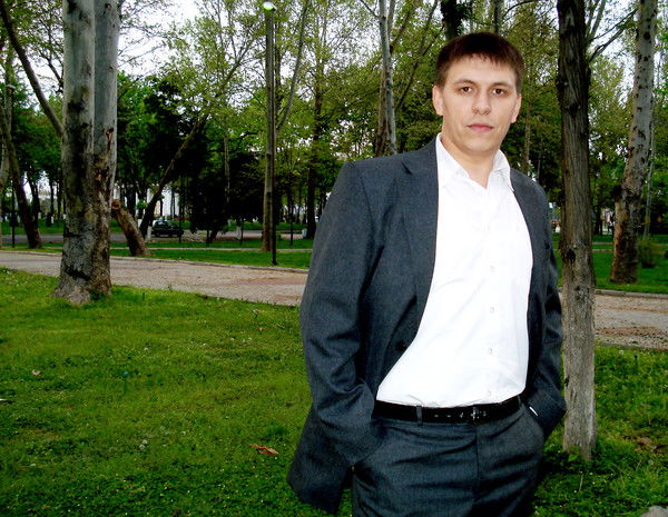 Олег Холопов