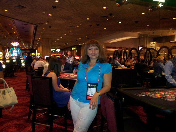 Елена Давыдова