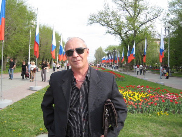 Александр Семиколеннов