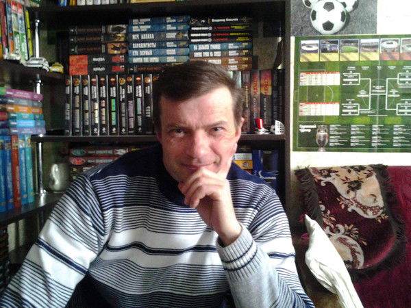 Николай Петренко